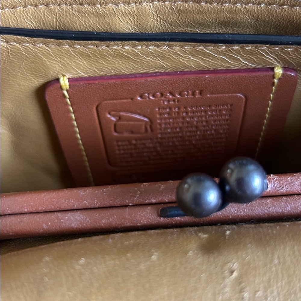 Coach Restored Dinky Bag - Picture 2 of 12